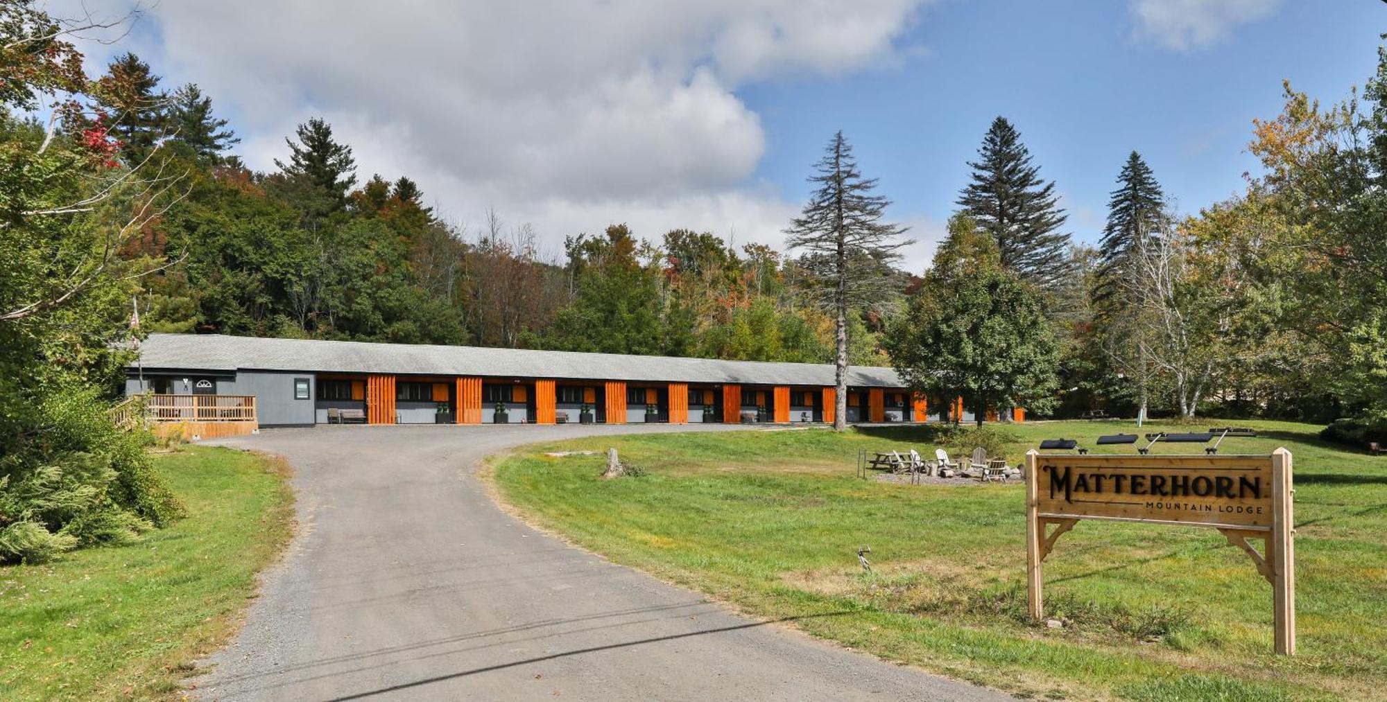 Matterhorns Hunter Lodge Exterior photo